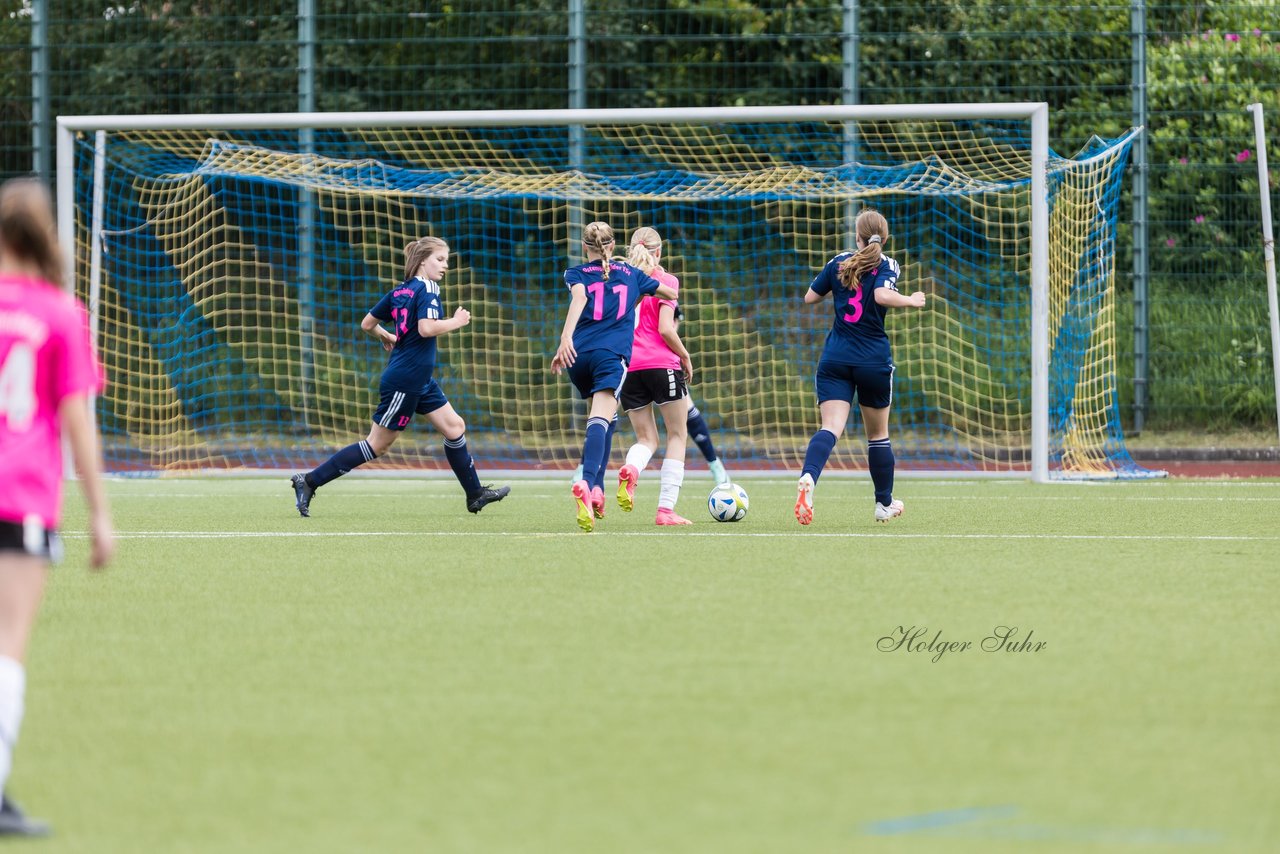 Bild 59 - wCJ Osterroenfelder TSV - VfL Pinneberg : Ergebnis: 0:15